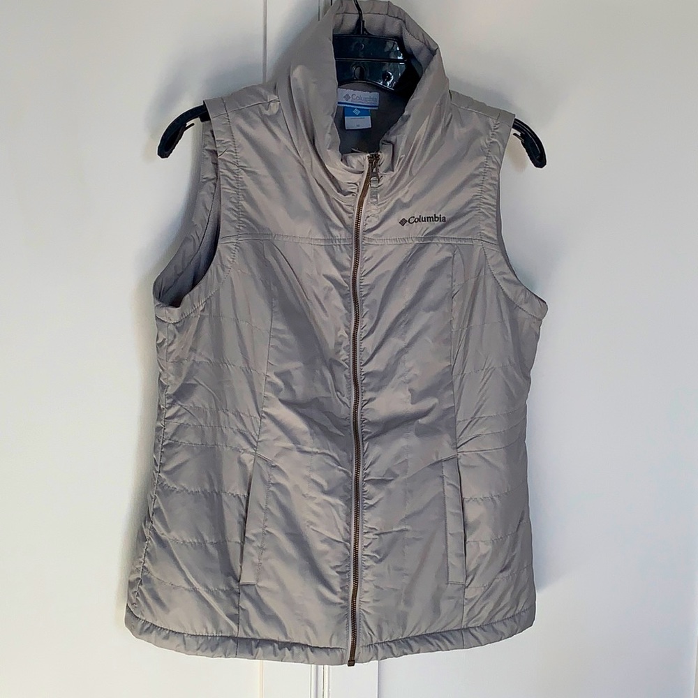 Columbia Fleece-lined Vest - JUST LIKE NEW!